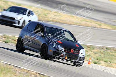 media/Oct-07-2023-Extreme Speed (Sat) [[96db232155]]/3-Purple/session 3 turn 3/